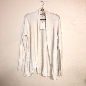 Pink Republic Ladies white sweater